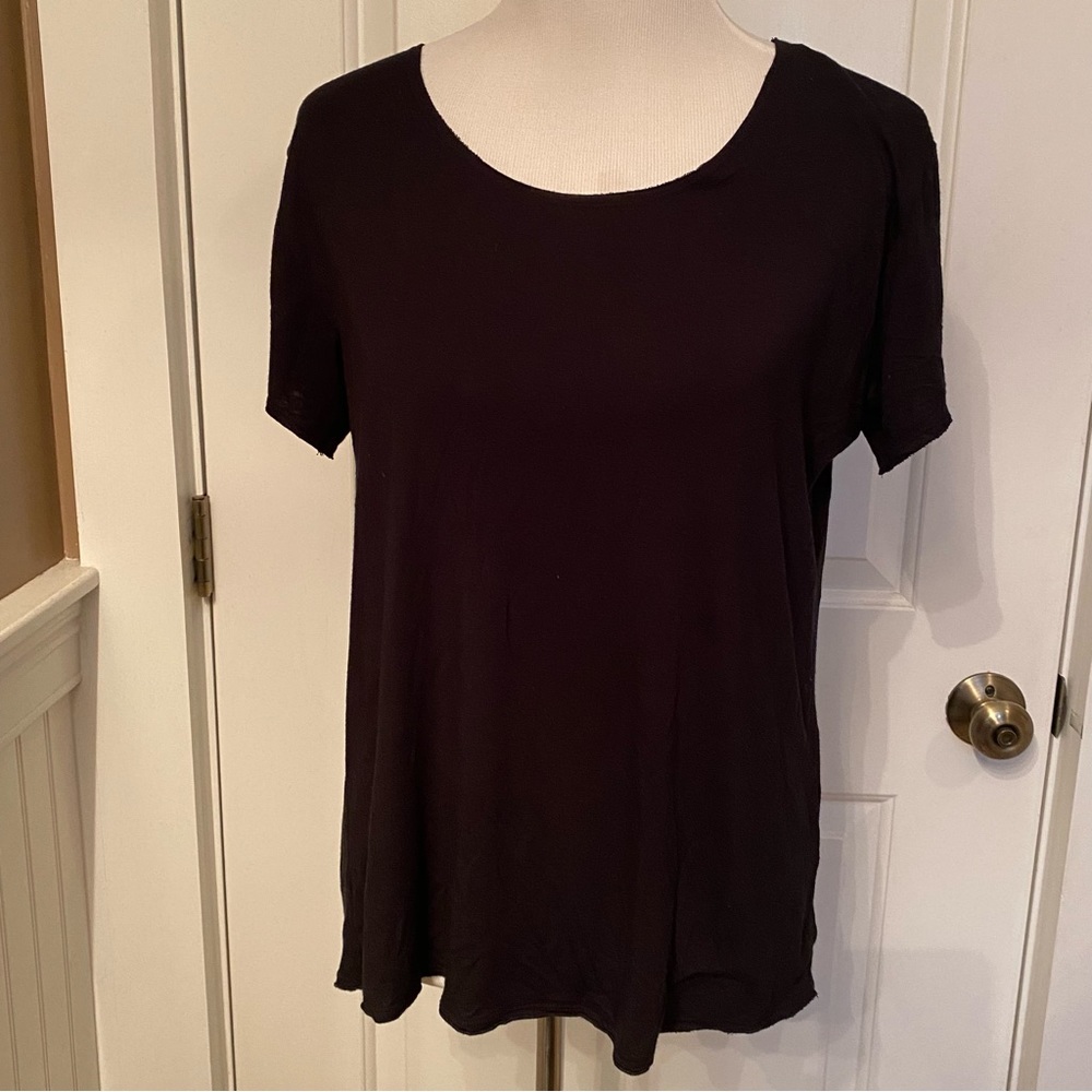 JOAH BROWN TOP TEE SHORT SLEEVE SCOOP NECK BLACK OPEN SPLIT BACK ONE SIZE OS